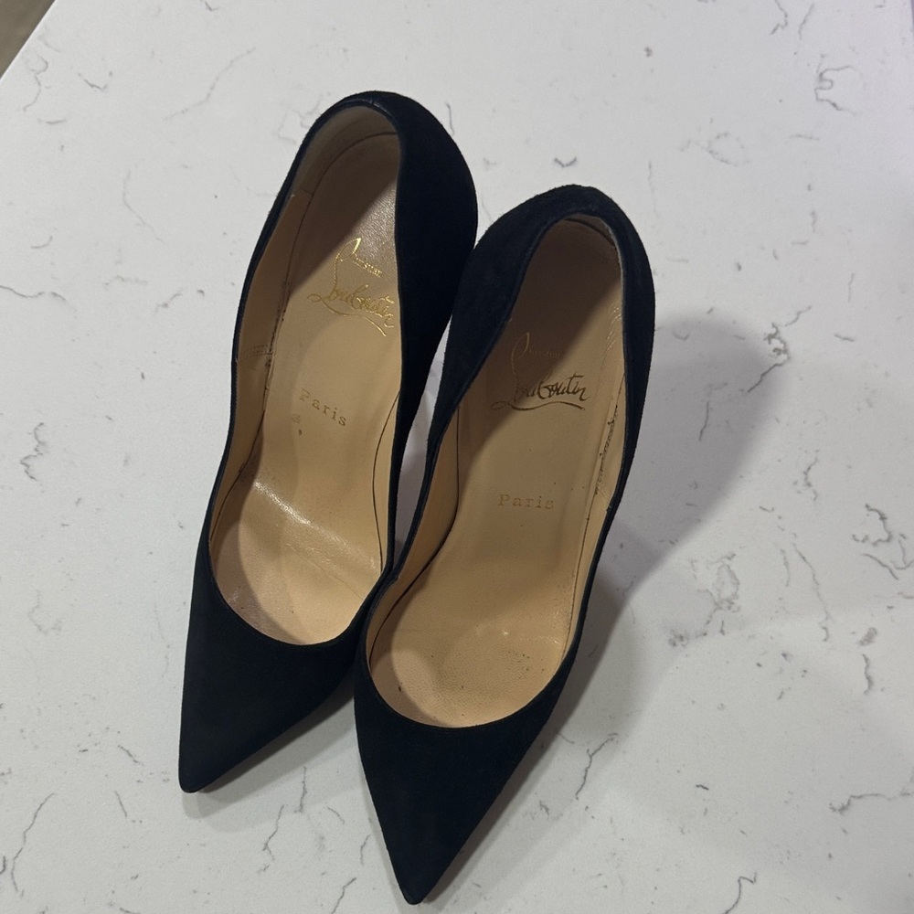 So Kate Christian Louboutin Classic Suede Black Heels